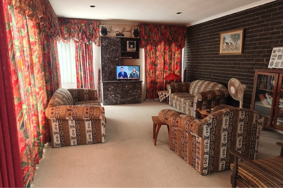 4 Bedroom Property for Sale in Moorreesburg Western Cape